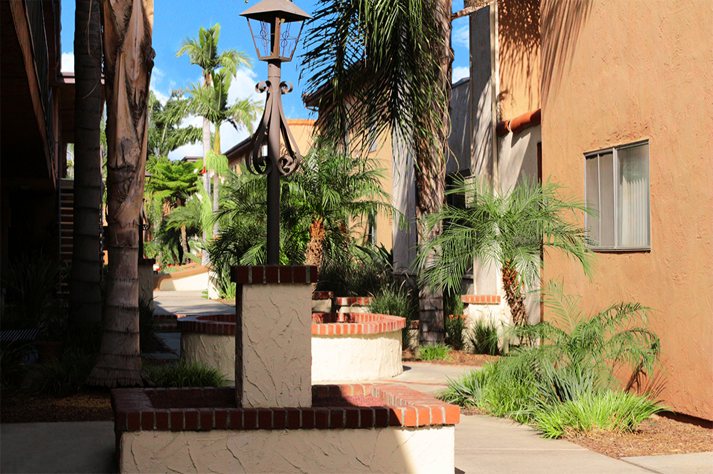 Thank you for viewing our Exteriors 6 at Sunset Pointe Apartments in the city of Van Nuys.